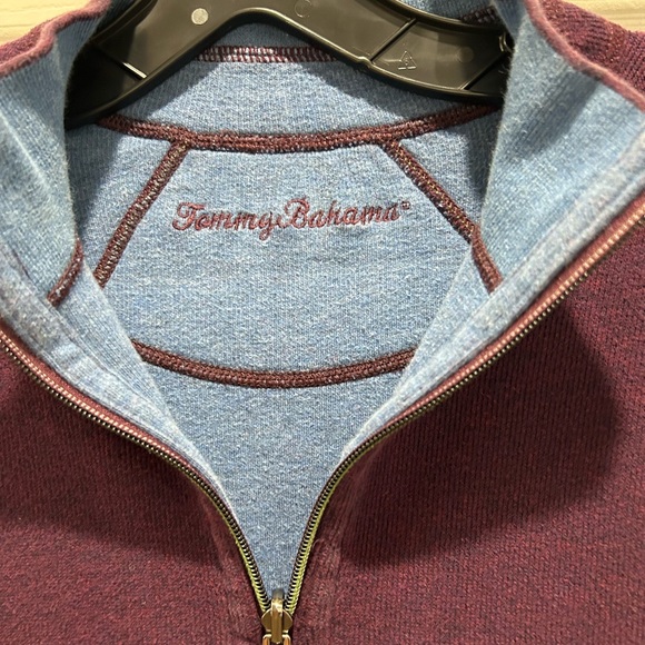 Tommy Bahama Reversible Pull-over. (Maroon and blue). Size Large. - Picture 5 of 5